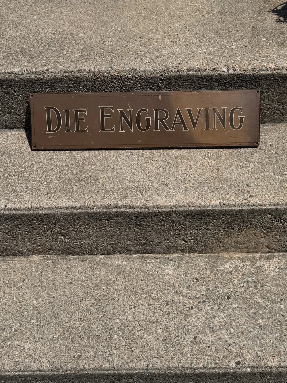 'DIE ENGRAVING' wooden vintage sign
